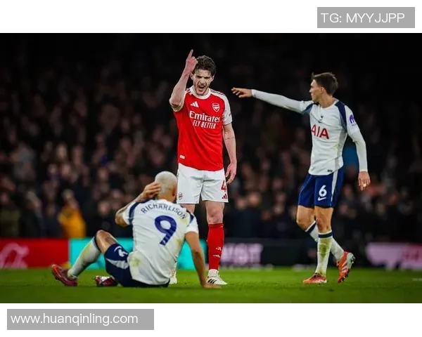 巴黎圣日耳曼大胜阿森纳帽子戏法引发争议判罚全场沸腾