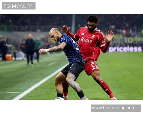 欧冠经典对决曼联逆转AC米兰帽子戏法引发争议判罚热议