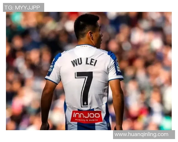 英超经典对决巴萨与曼联激战成平红牌事件引发全场热议